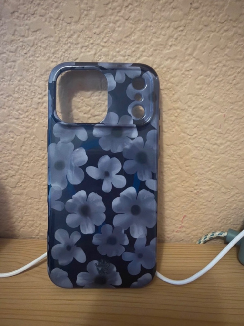 iPhone 17 pro max velvet caviar